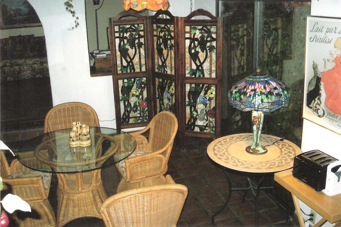 Spanish Villa Inn St. Helena Exterior photo